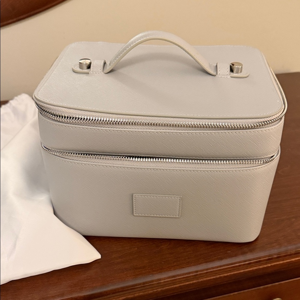Etoile Vanity Travel Case